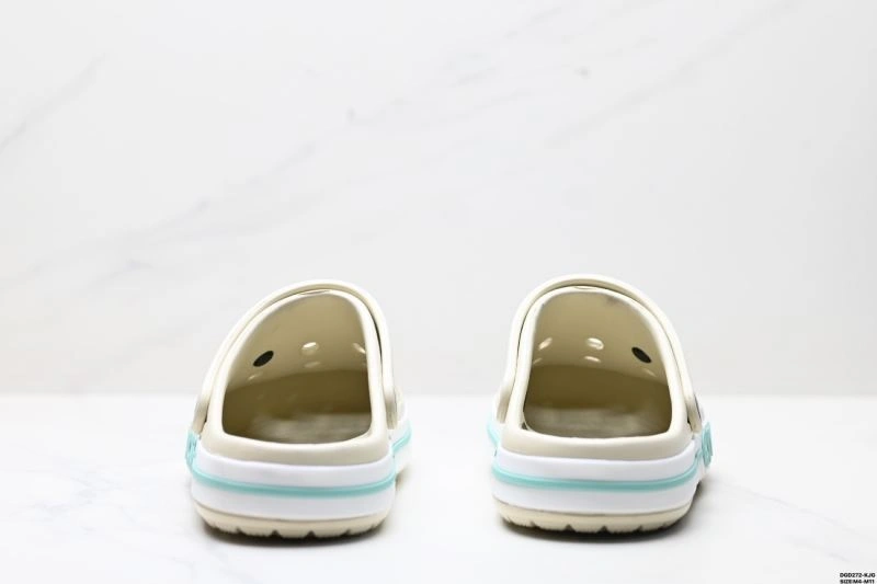 WrinkleFree Crocs Sandals 2529