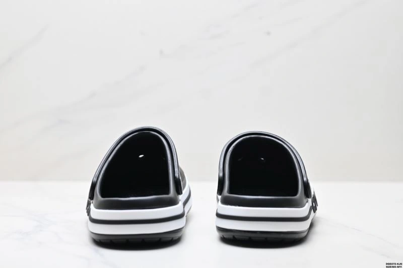 Crocs Sandals EyeCatching 2528