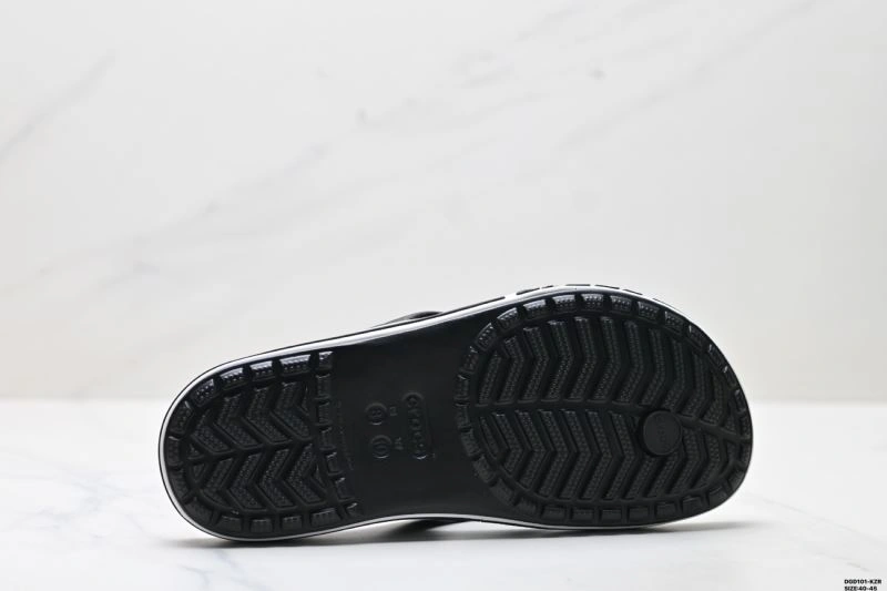 EasyMatch Crocs Sandals 2525