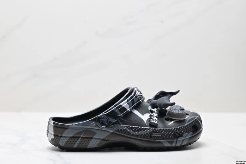 Elegant Crocs Sandals 2522