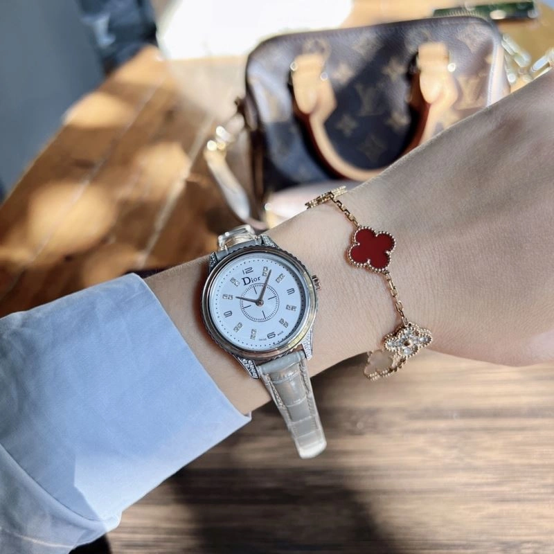 FashionForward DIOR Watches 182160