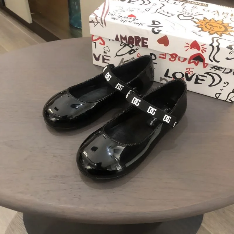 Sleek DOLCE GABBANA SHOES 30248