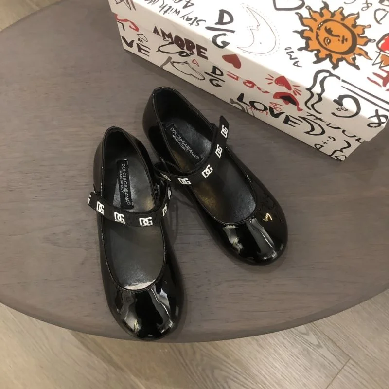 Sleek DOLCE GABBANA SHOES 30248