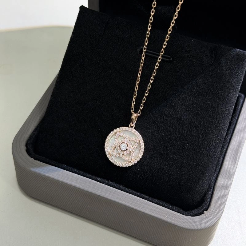 Bold De Bee Necklaces 213081