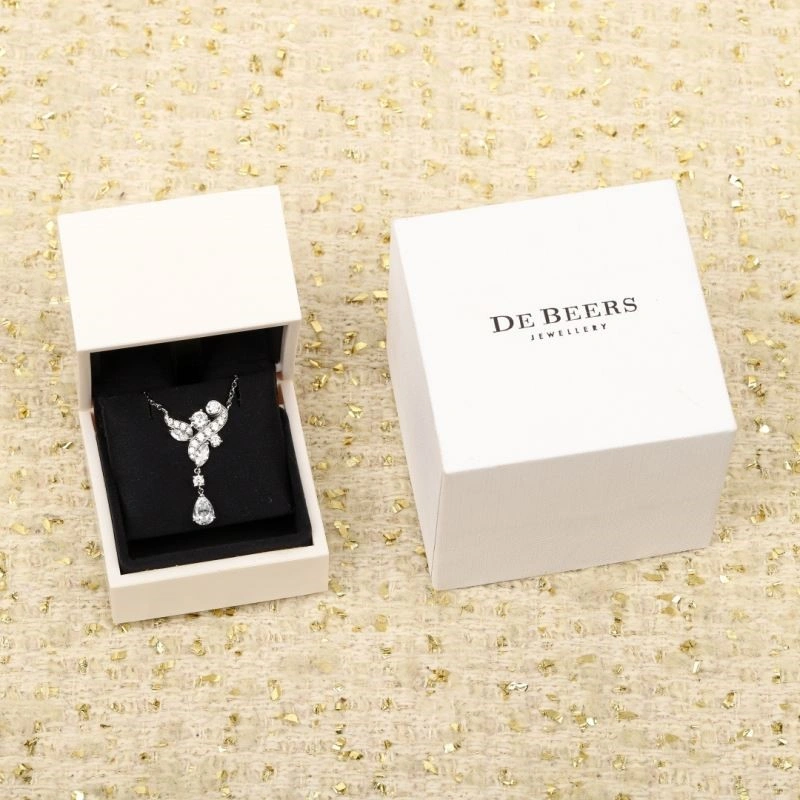 Elegant De Bee Necklaces 209912