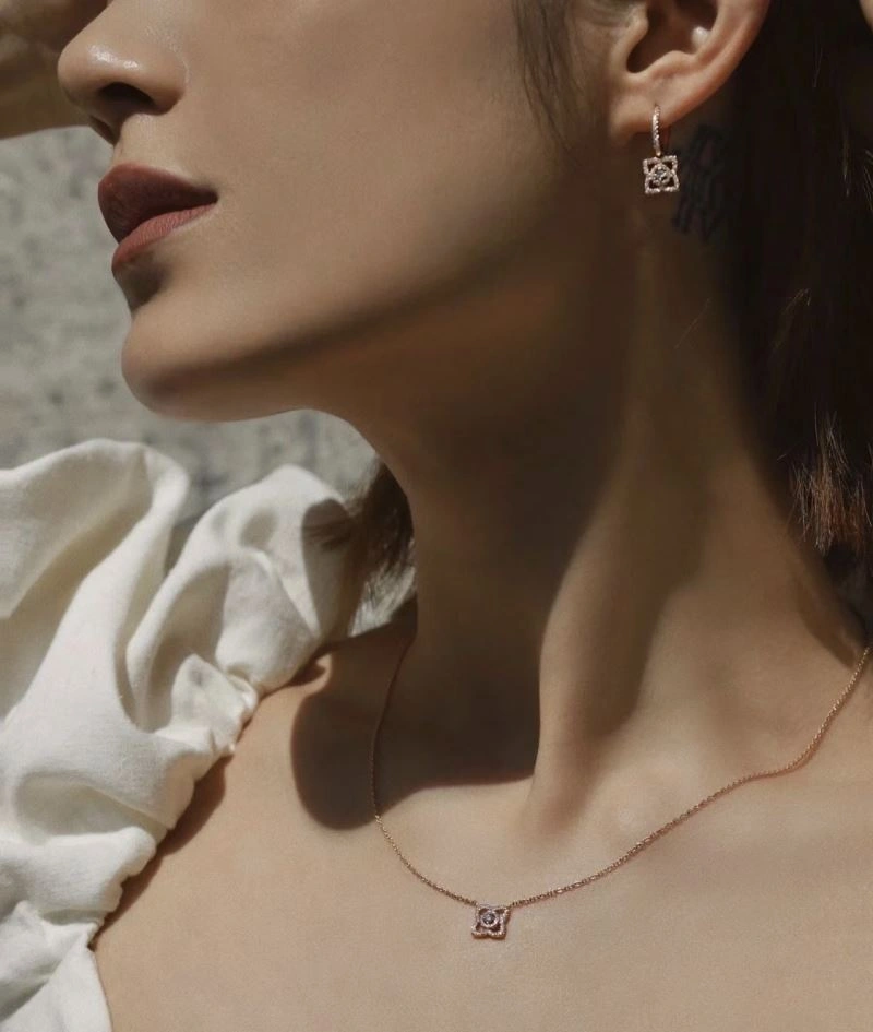 Functional Debeers Earrings 214641