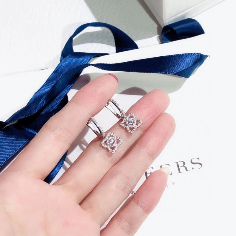 Fashionable Debeers Earrings 214629