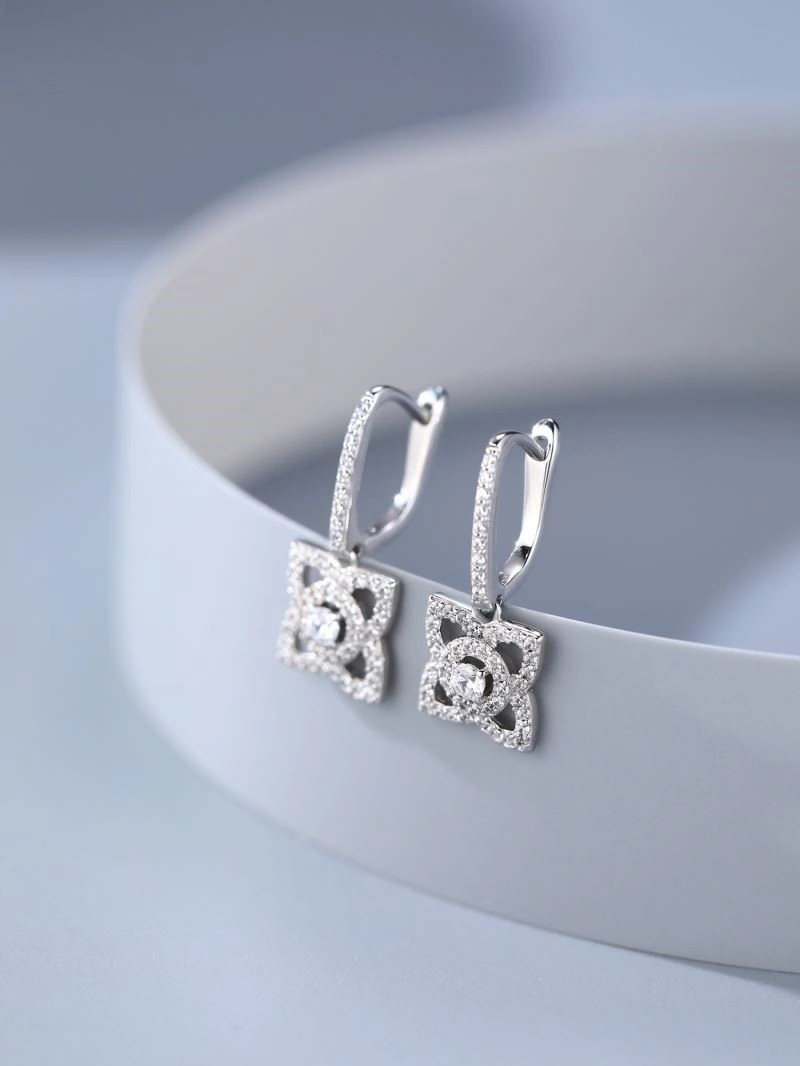 Debeers Earrings Comfortable 209418