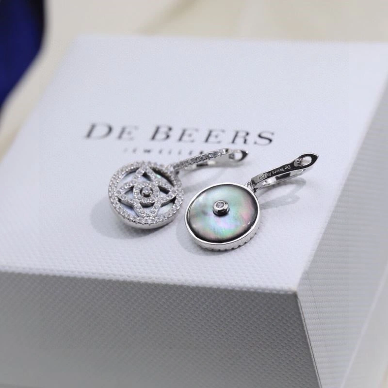 Lightweight Debeers Earrings 208817