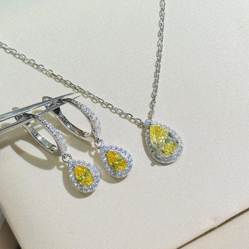Bright Debeers Necklaces 213984