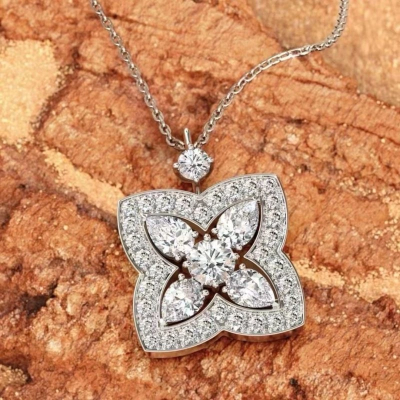 Debeers Necklaces Elegant 214621