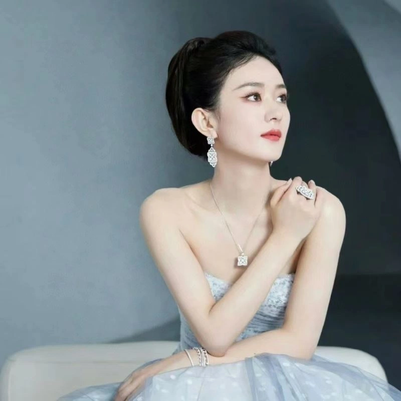 Debeers Necklaces Elegant 214621