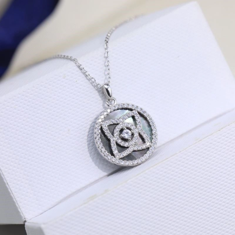 Breathable Debeers Necklaces 208813
