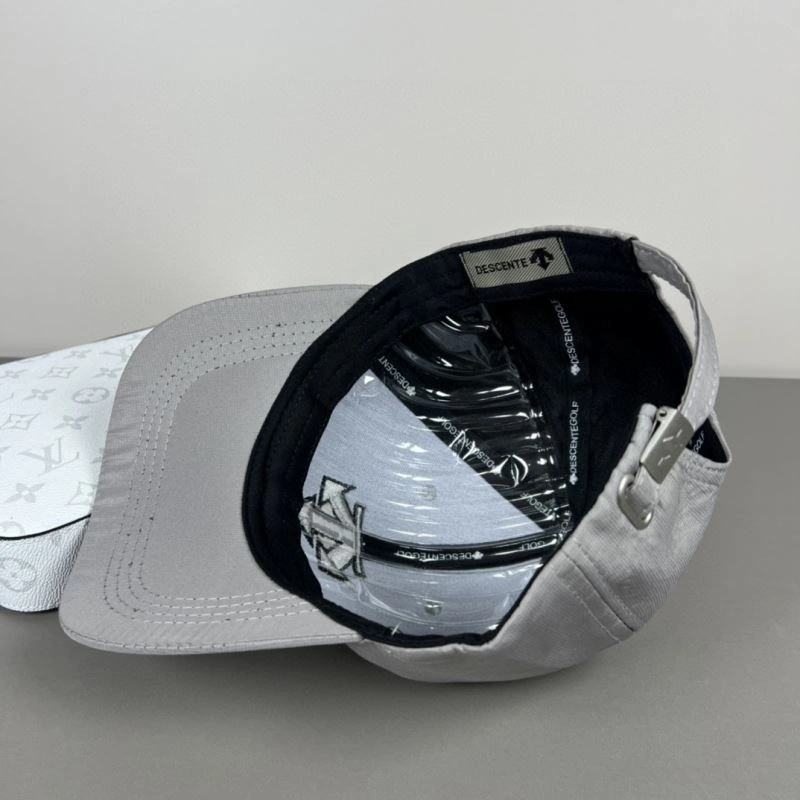 Classic Descente Caps 259035