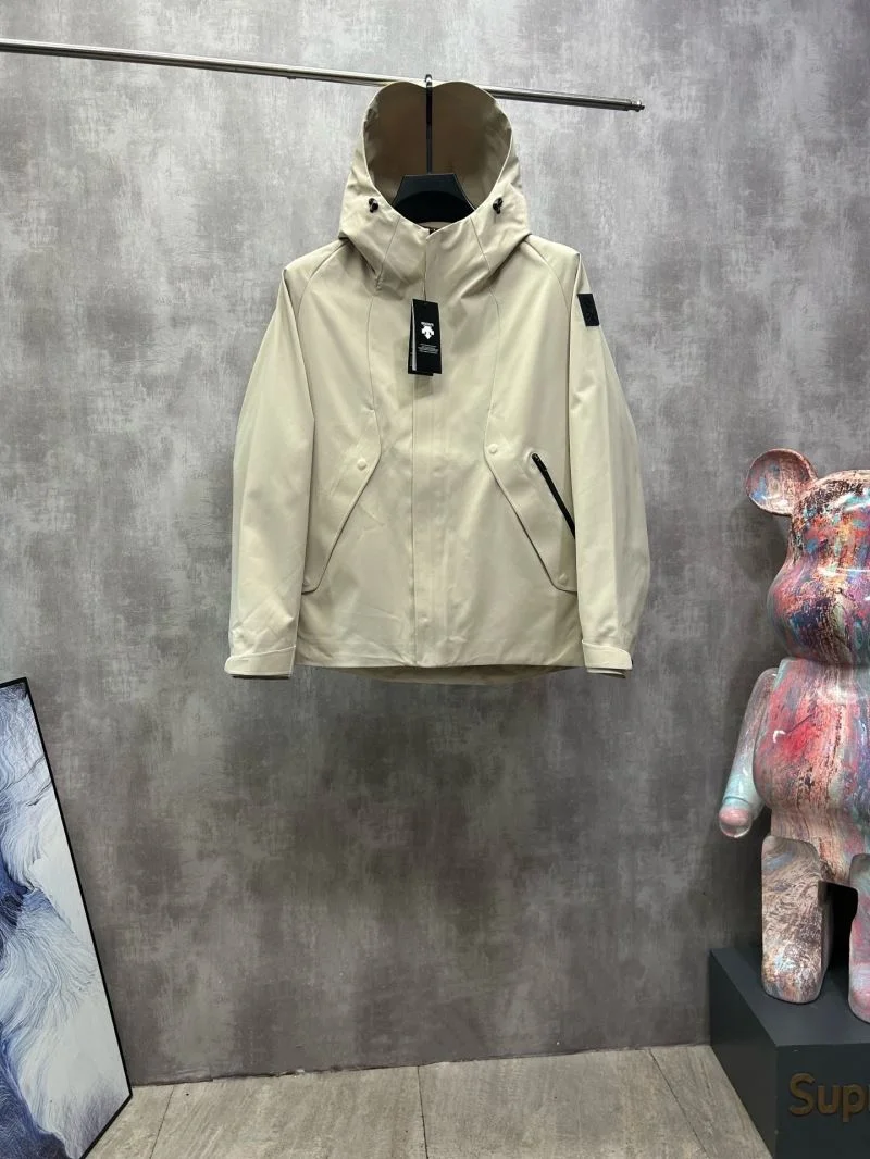 SportInspired Descente Outwear 162989