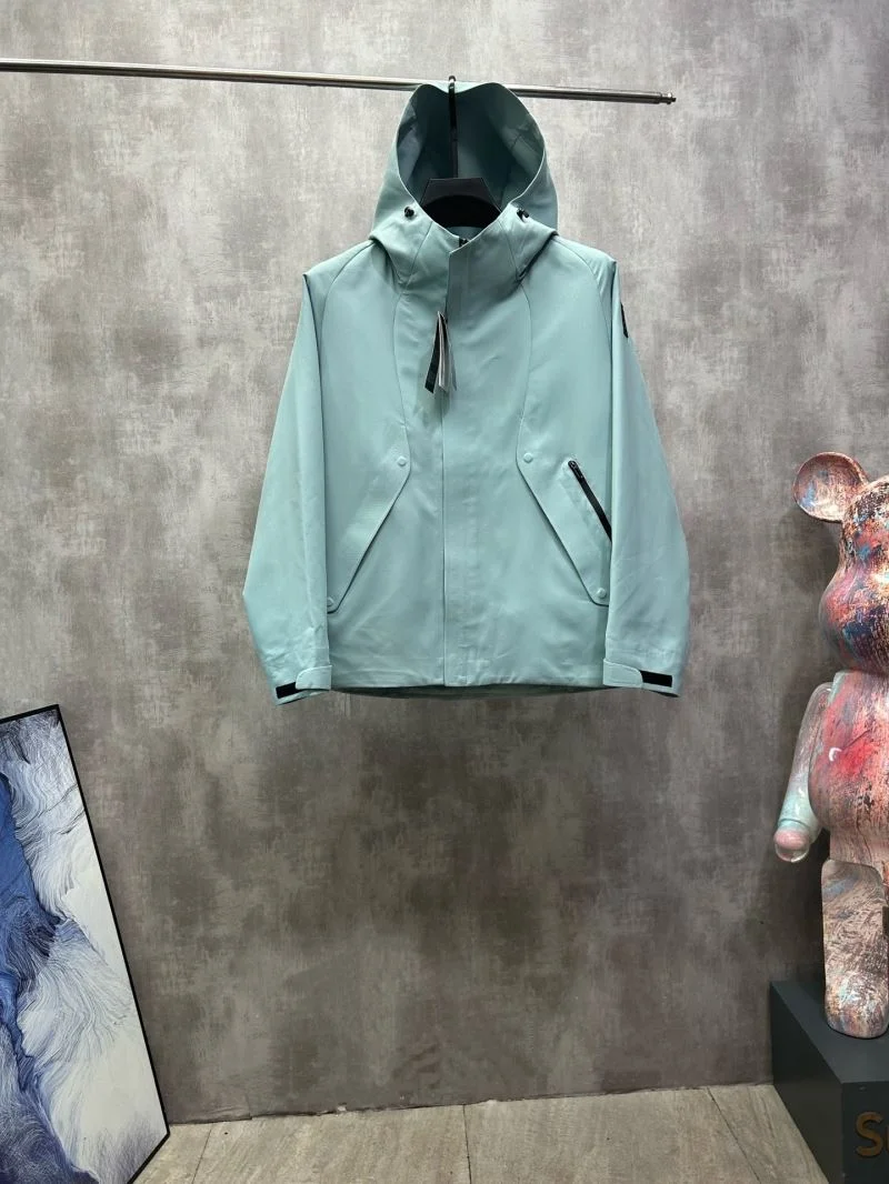 SportInspired Descente Outwear 162989