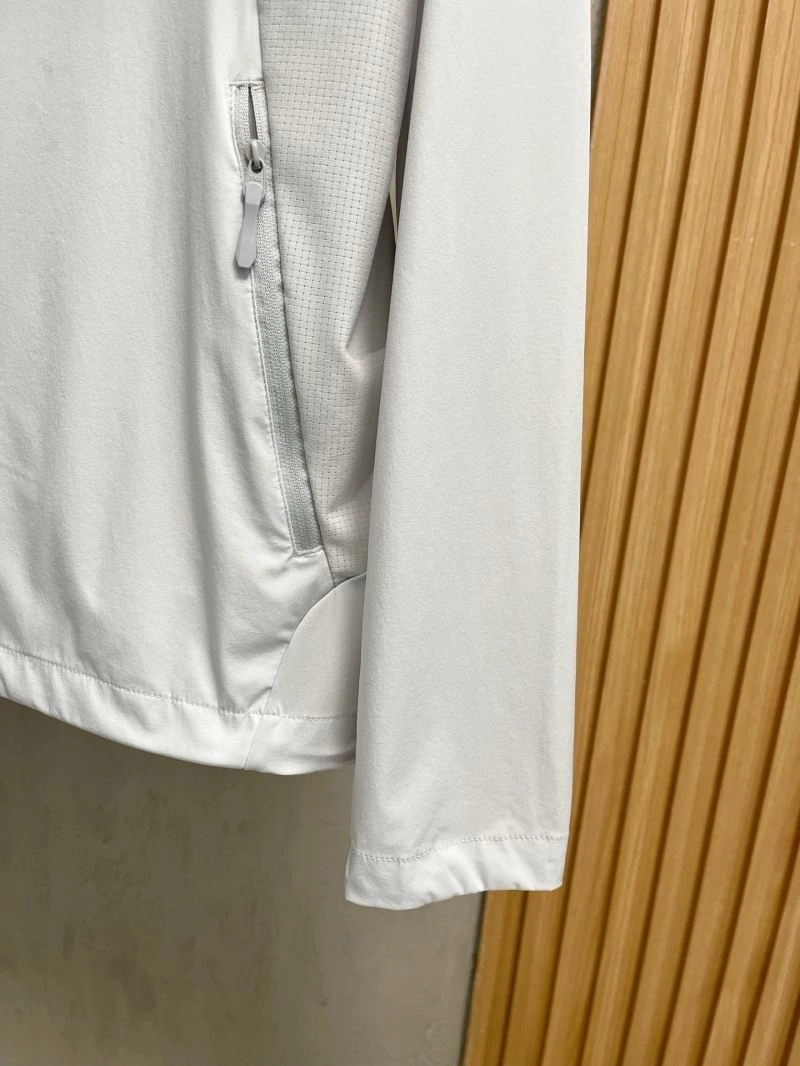 Descente Outwear Minimalist 161903