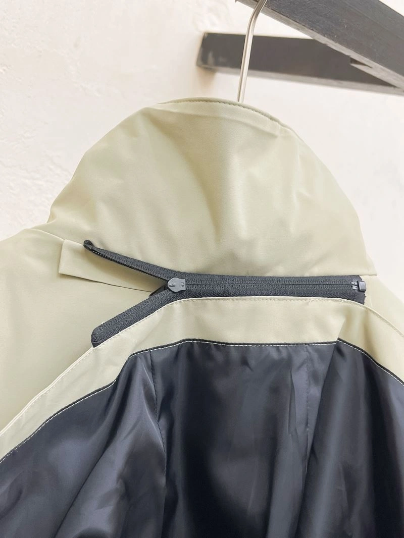 DailyWear Descente Outwear 161895