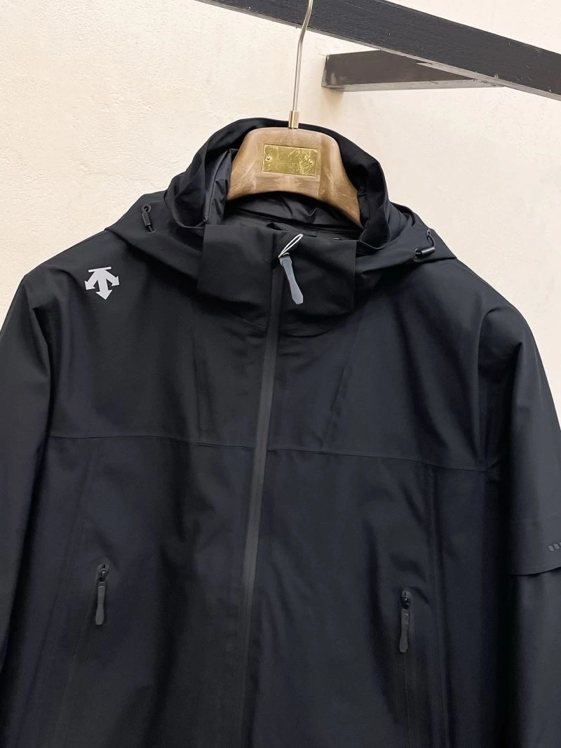 MoistureWicking Descente Outwear 161890