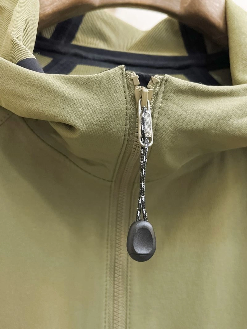 Descente Outwear Resilient 161893