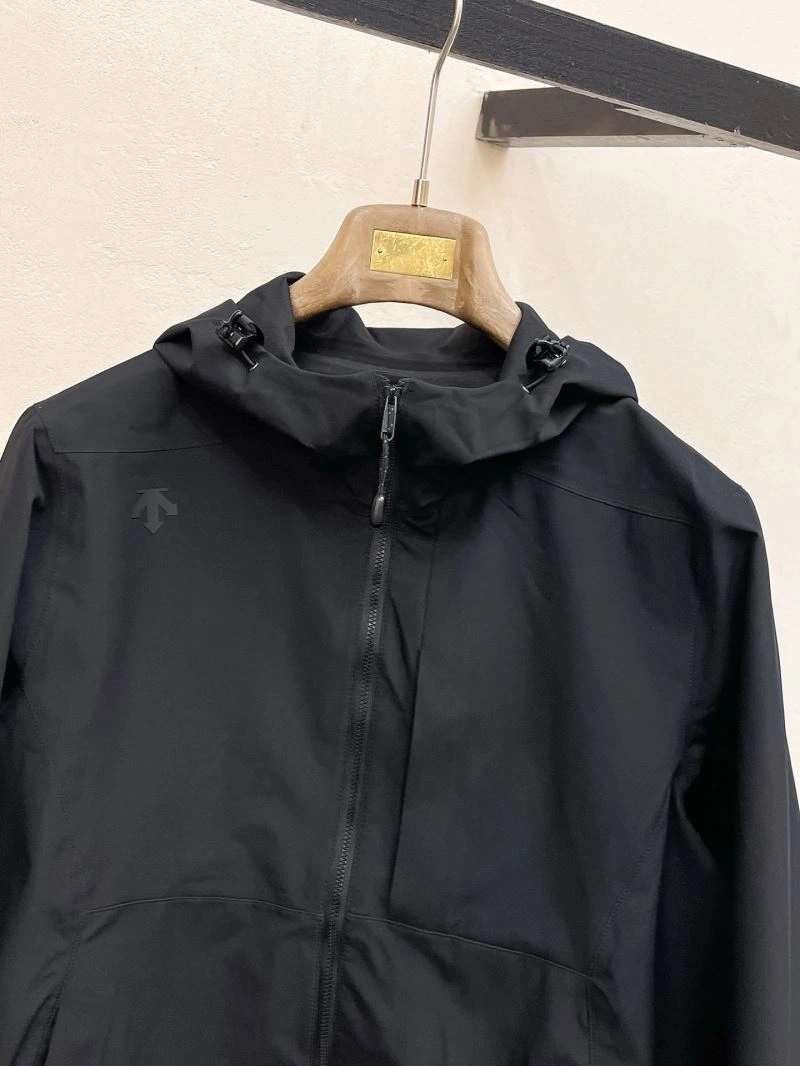 Durable Descente Outwear 161920