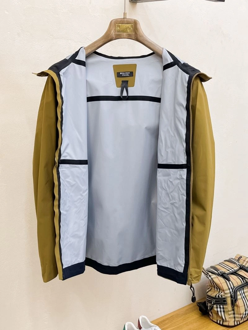 Descente Outwear ComfortFit 161888