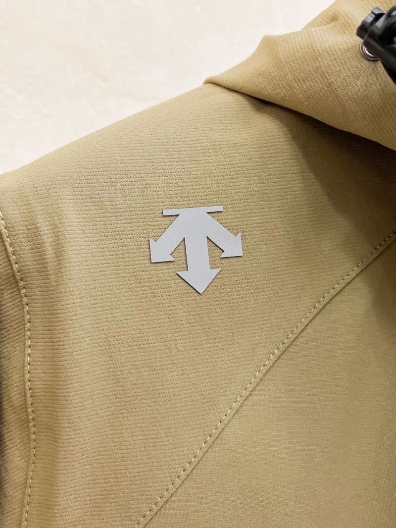 WeatherProof Descente Outwear 161879