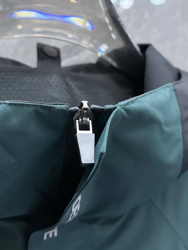 Descente Outwear Durable 161877