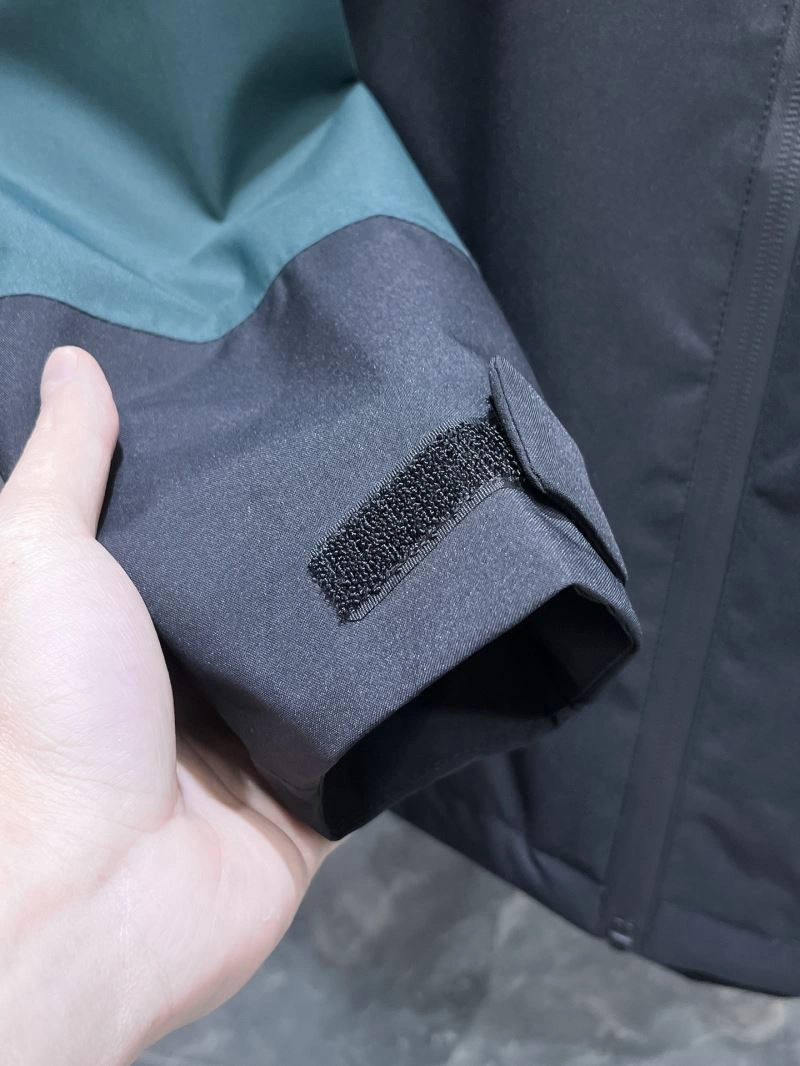 Descente Outwear Durable 161877