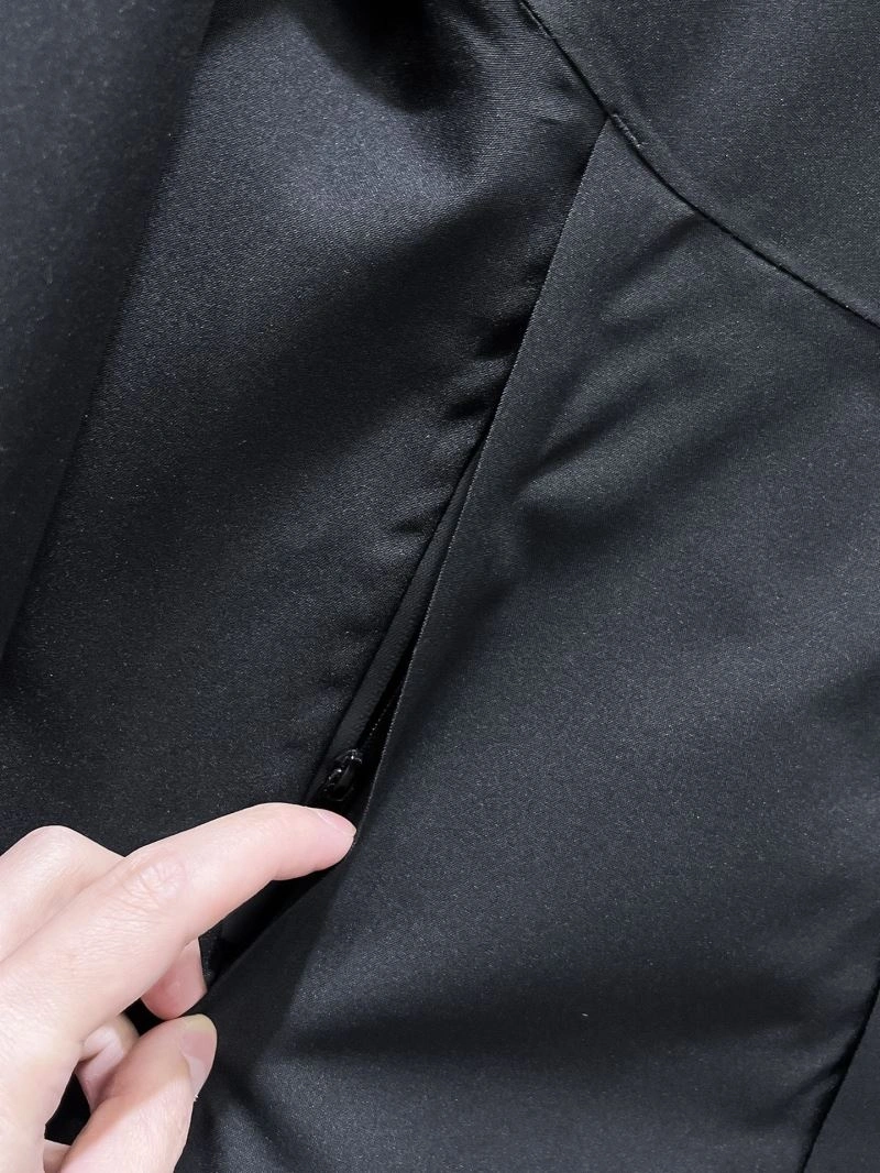 Contemporary Descente Outwear 161875