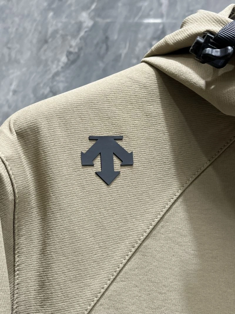 Effortless Descente Outwear 161868
