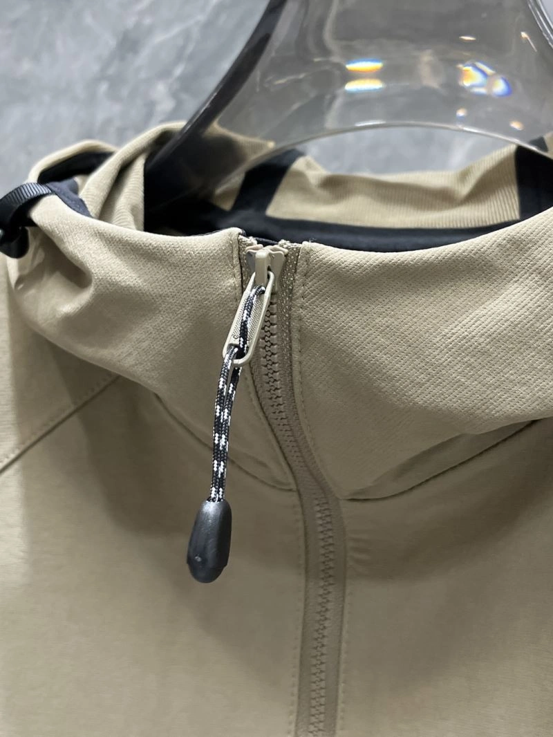 Effortless Descente Outwear 161868