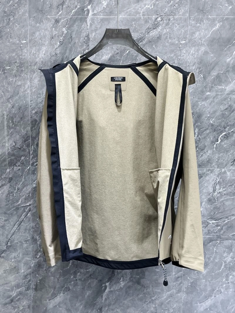 Effortless Descente Outwear 161868