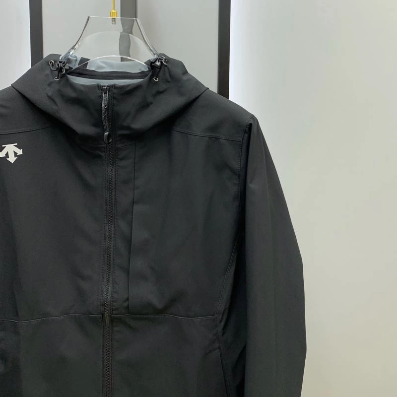 Comfortable Descente Outwear 161862