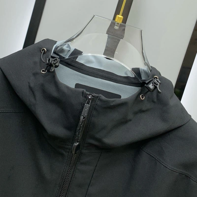 Comfortable Descente Outwear 161862