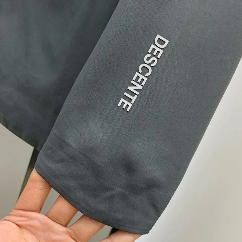 Breathable Descente Outwear 161919