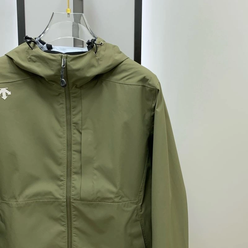 HighQuality Descente Outwear 161860