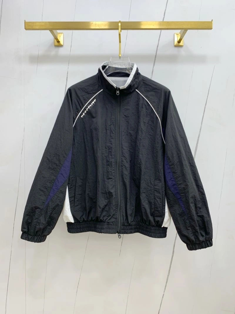 Sustainable Descente Outwear 160876