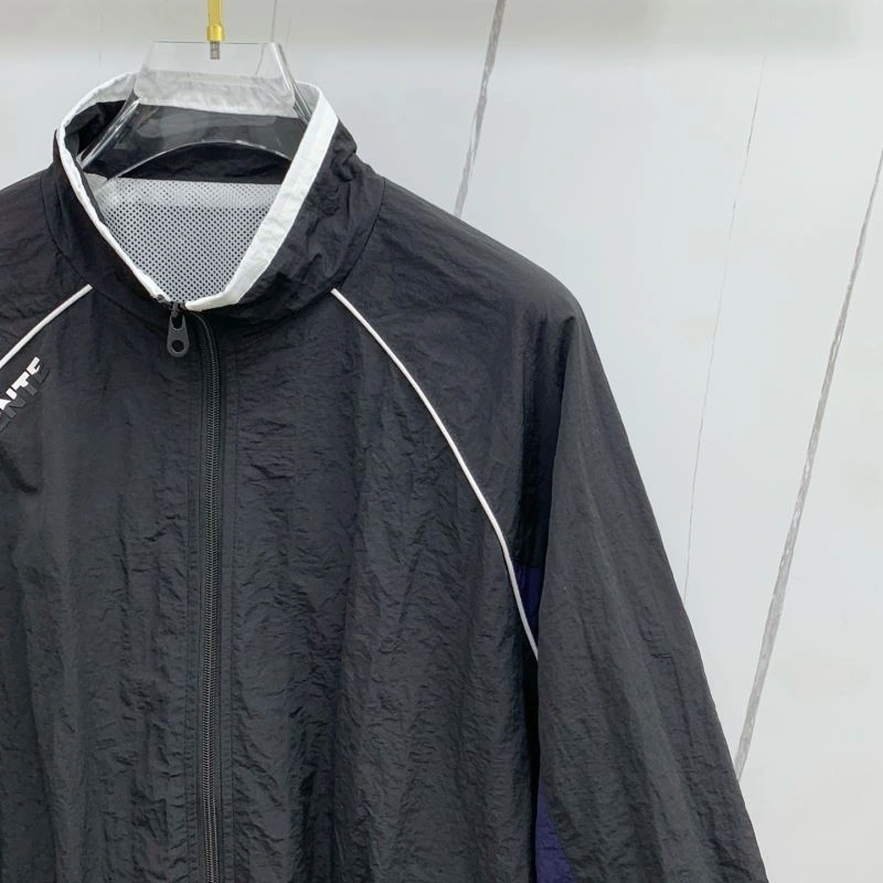 Sustainable Descente Outwear 160876
