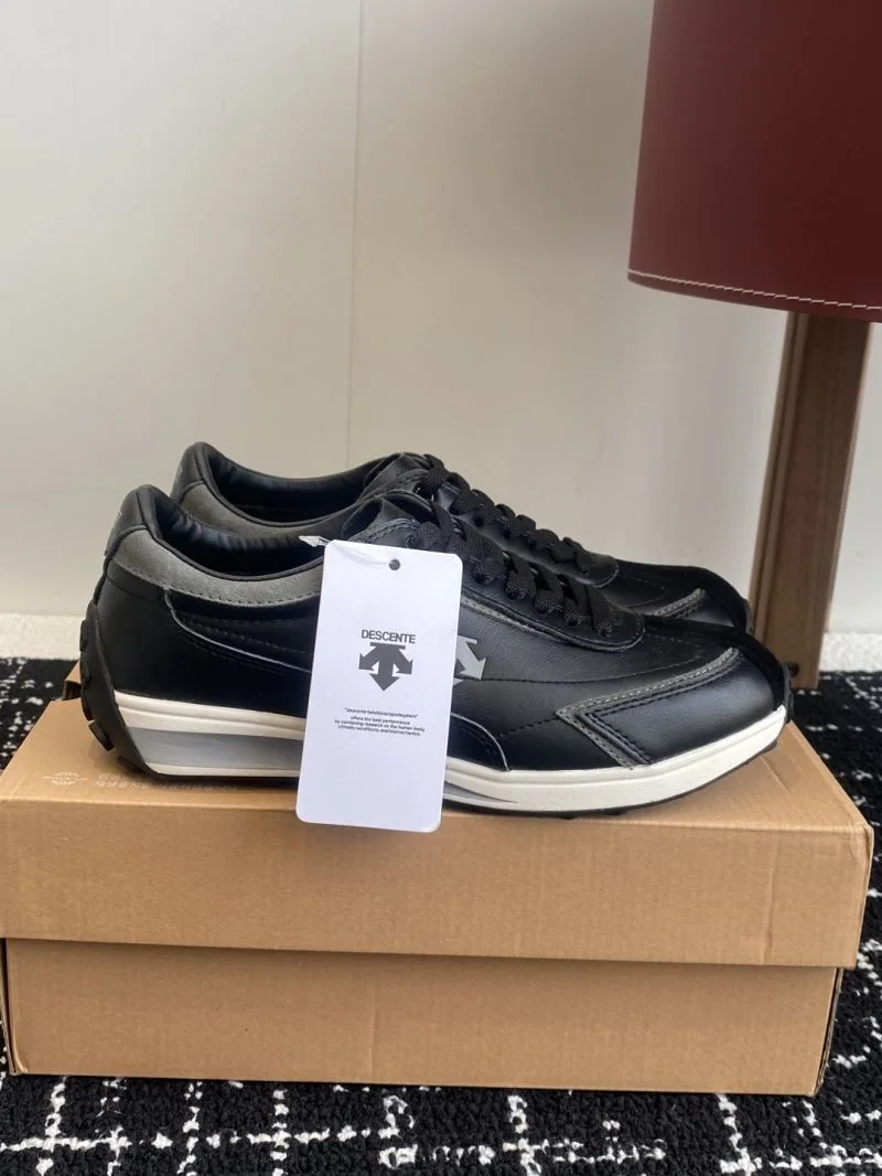 Descente Shoes Packable 12555