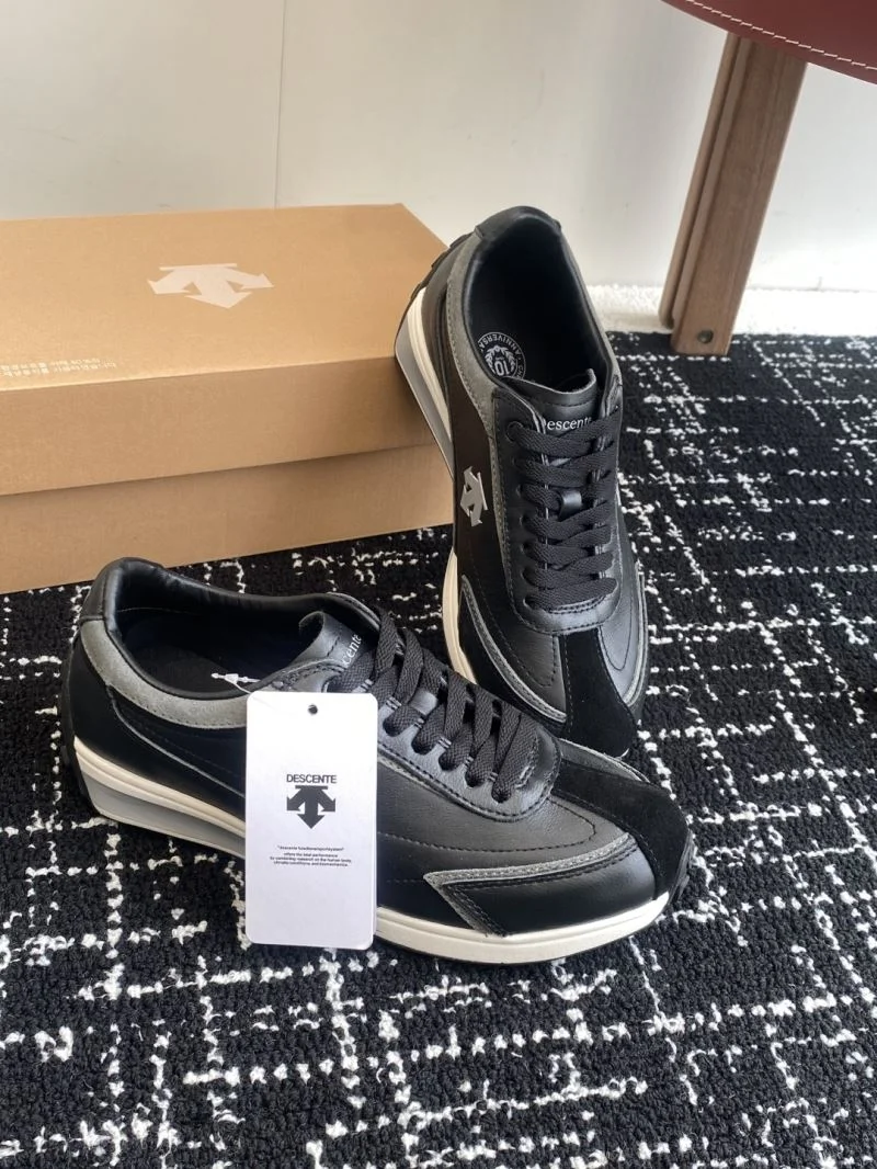 Descente Shoes Packable 12555