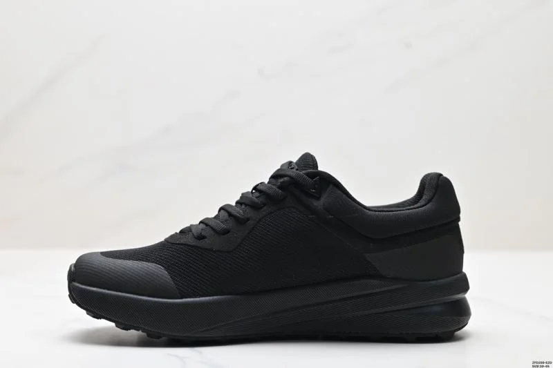 Descente Shoes Stretchable 3646