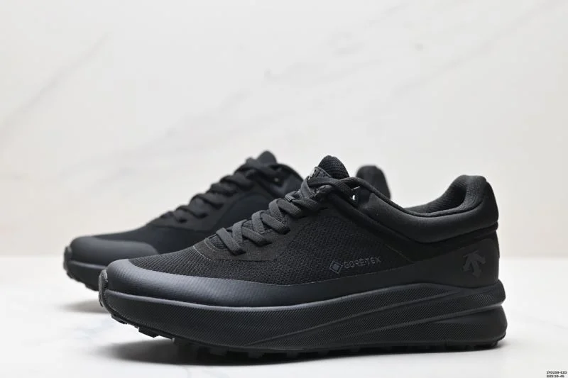 Descente Shoes Stretchable 3646