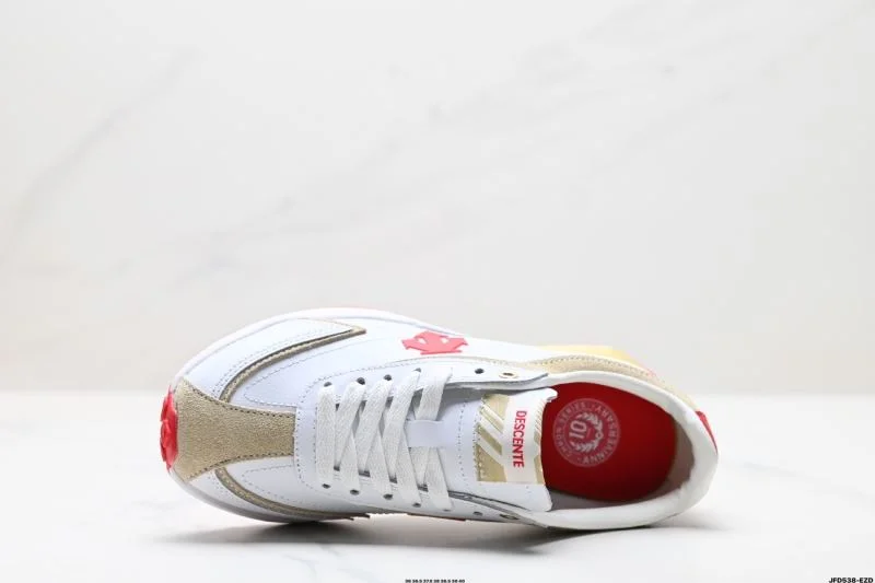 Descente Shoes Affordable 3569