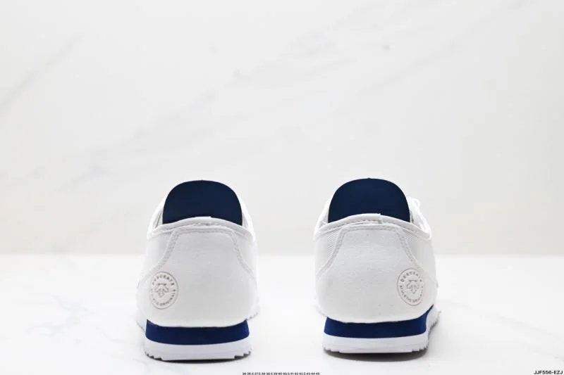 Snug Descente Shoes 3578