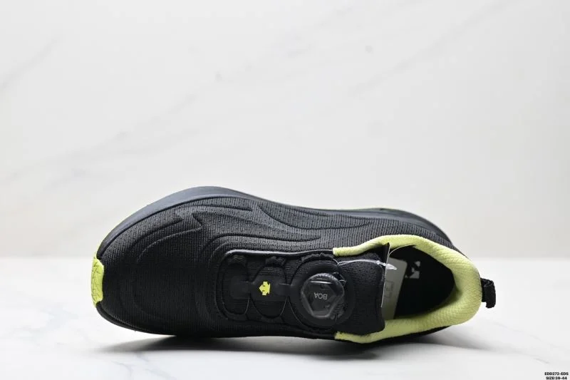 StreetReady Descente Shoes 3567