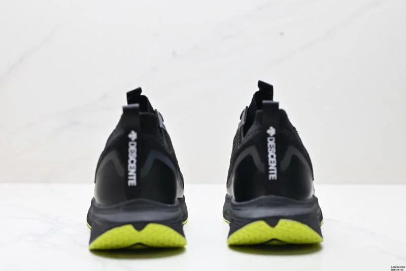 Descente Shoes SmoothTexture 3564