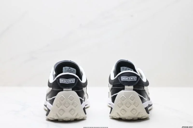 Descente Shoes Lightweight 3563