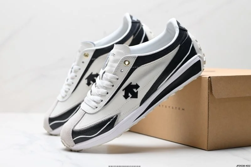 Descente Shoes Lightweight 3563