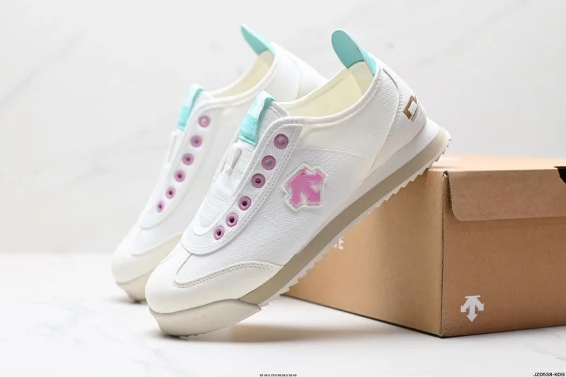 Descente Shoes Unisex 3643